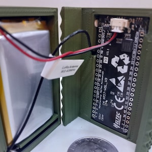 meshtastic complete node Ready to use Heltec stick Radio node w/ custom case 2000mah battery GREEN INTERNAL ANTENNA