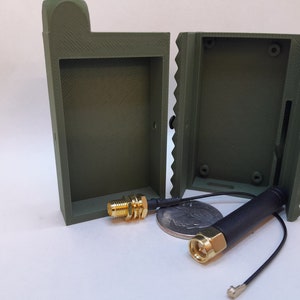 Meshtastic wisblock HEAVY DUTY radio node case, with antenna only. GREEN