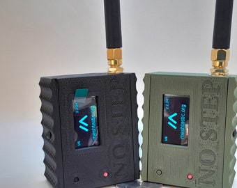 2 Meshtastic nodes ready to use 915mhz Heltec V3 Radio node w/ custom case 2000mah battery 1 GREEN and 1 Black