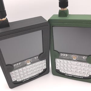 2 nodos Meshtastic T-Deck STAND ALONE listos para usar 915 MHz con carcasa personalizada Batería de 3000 mAh NEGRO verde