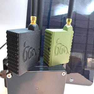MeshCore LoRa OFF Grid Communication System: 3 Nodes, Solar & 2 RAK Wisblock Radios