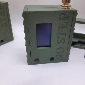 Meshtastic  Heltec  V3 node case  holds 2000mah battery, custom case GREEN