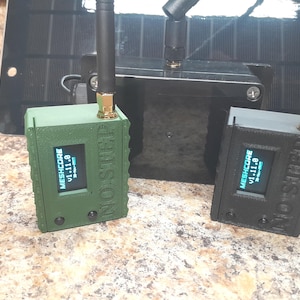 MeshCore LoRa Off-Grid Communication System: 2 Heltec V3 Radios & Solar Node