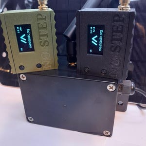 Meshtastic Network: 3 Nodes - Solar Repeater & Heltec v3 Radios (915mhz)