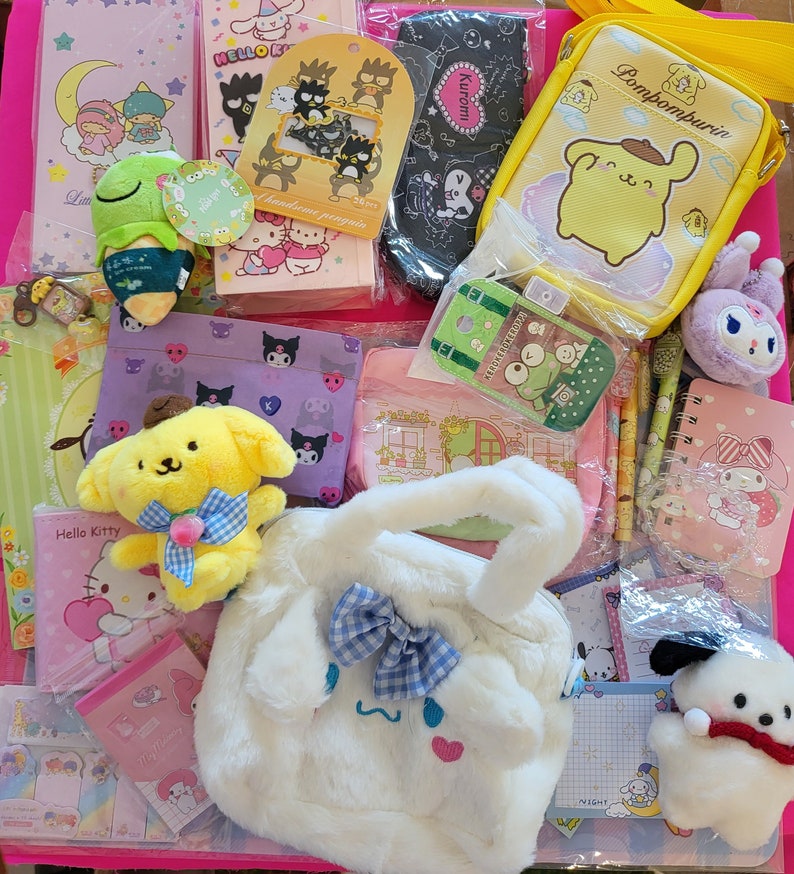 Coffret mystère Sanrio boîte mystère kawaii Coffret cadeau Sanrio cuillère sanrio kawaii Papeterie boîte kawaii cadeaux doudou sanrio boîte japon image 1