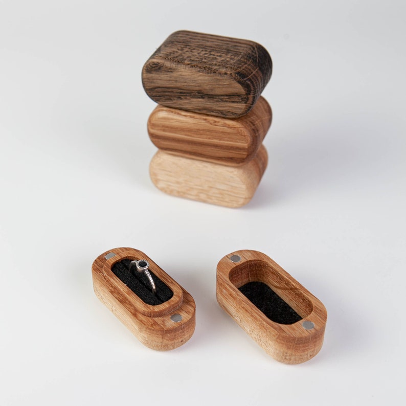 Ring oak wooden box, Small rustic ring box, Ringkasten, Wood ring box, Proposal ring box, Wedding ring box, made in Germany, Craman image 6