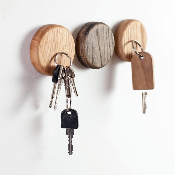 Llavero magnético de madera de roble con forma de cubo, llavero circular, fabricado en Alemania, Craman