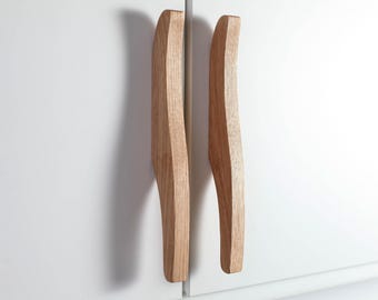 Oak Wood Knob OXBI long handle – Minimalist Scandinavic Wooden Handle for Drawers, Cupboards and Wardrobes, Craman Moon handles