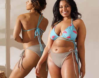 Top de bikini con estampado de flamencos, fondo azul, trajes de baño de hilo reciclado, estampado integral, ropa de playa ecológica, moda de verano