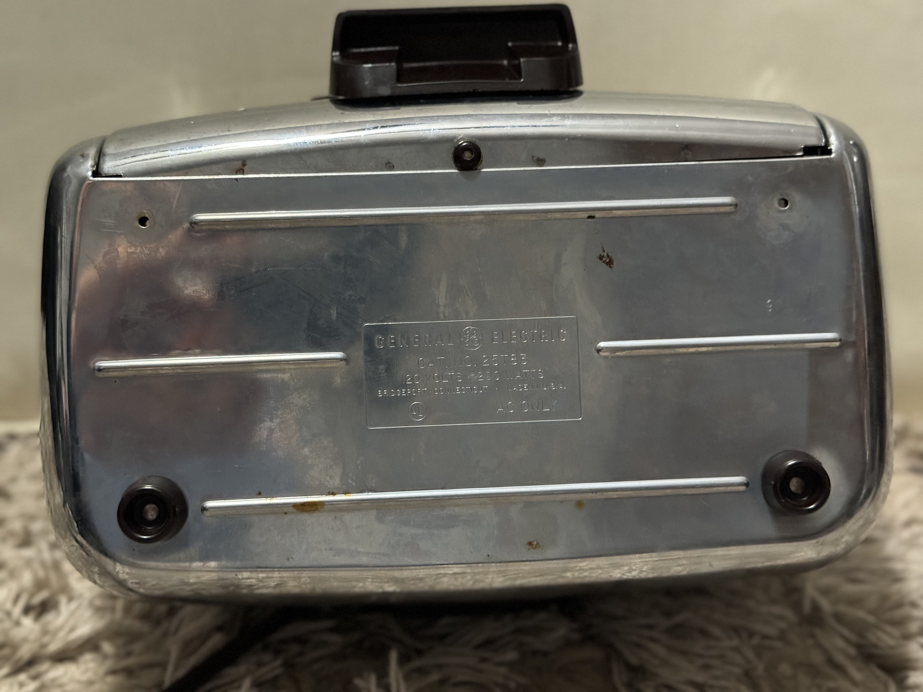 Vintage Kitchen Toaster Oven Appliance GE Model 65T83 1950s Collector