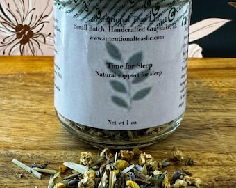 Té para dormir: una relajante mezcla de hierbas para calmar la mente, aliviar el estrés y promover un sueño reparador para una noche tranquila.