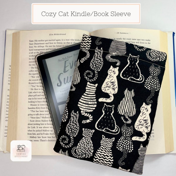 Padded Kindle Sleeve | Book Sleeve |  Kindle Paperwhite | Kindle Oasis | Paperback and Hardback - Cozy Cat Black and White