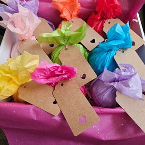 Tajemnicze kule do kąpieli Suprise Crystal Box Pack 9 | 9 uncji każda | Ręcznie robione luksusowe przysmaki do kąpieli | Idealny prezent | Pielęgnacja siebie | Dzień w spa