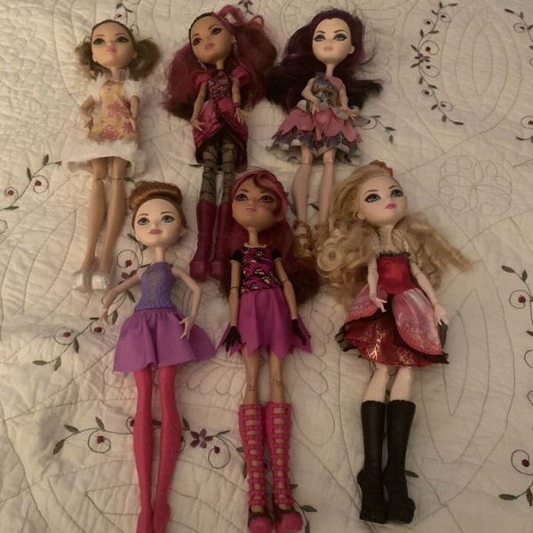 Six Monster High Dolls vintage Lot Propre Sans Fumée Mattel