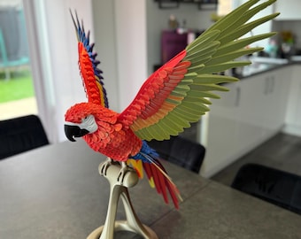 Life Size Scarlet Macaw 1:1 Scale Replica - Bird Model Kit or Fully Assembled-Tropical Home Decor-Gift Nature Lovers & Collectors