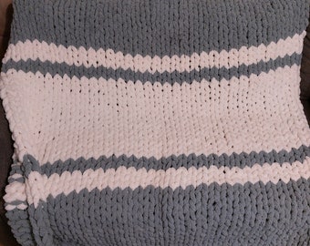 Extra Large Chunky Hand-knit Blanket