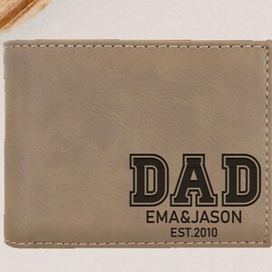 La mejor billetera grabada para papá, regalo de feliz cumpleaños, billetera de cuero para papá, billetera personalizada, regalo de Año Nuevo para hombres, regalo de Navidad para abuelo