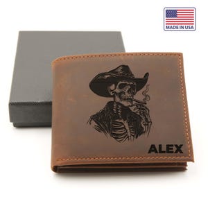 Cartera de cuero con esqueleto grabado artesanal para hombre, cartera de cuero con estampado de calavera y esqueleto para hombre, cartera de cuero personalizada para hombre