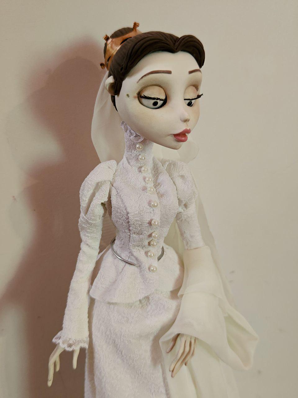 Corpse Bride Victoria コレクションドール s-l400.jpg