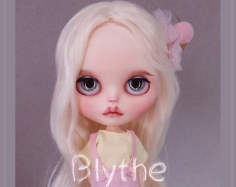 Sale doll! Custom doll Blythe, doll with long white hair, ooak doll, blythe custom, blythe outfit, blythe sale