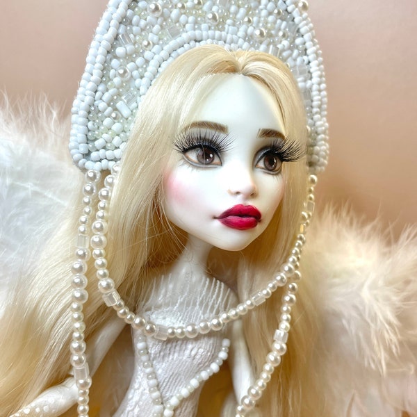 OOAK Monster High Spectra Vondergeist Swan