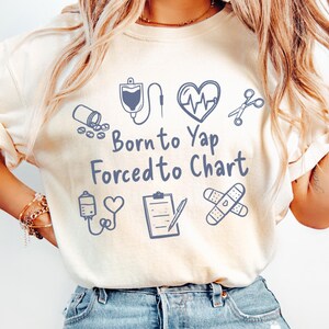 Infirmière drôle chemise confort couleurs allaitement t-shirt né pour Yap équipe de nuit nouvelle diplômée infirmière chemise Doodle tee RN cadeau infirmières semaine anniversaire collègue