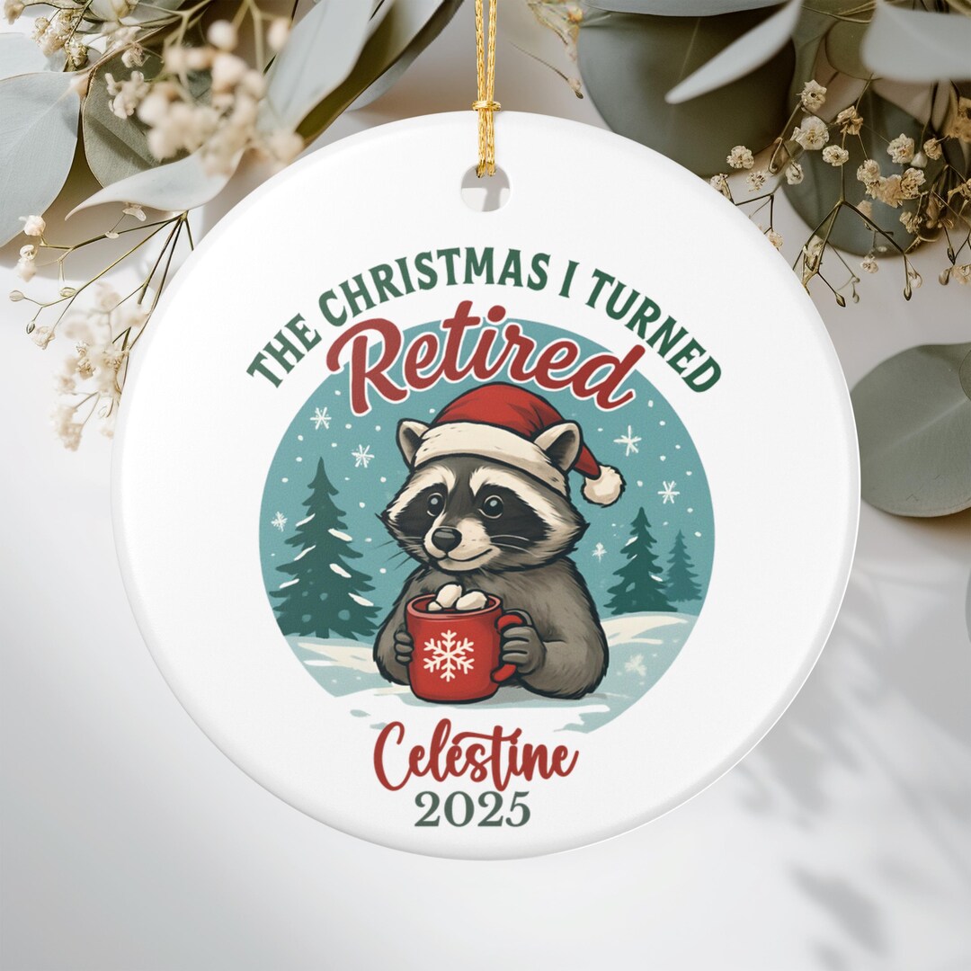 アライグマのクリスマスの面白い退職オーナメント。同僚の退職