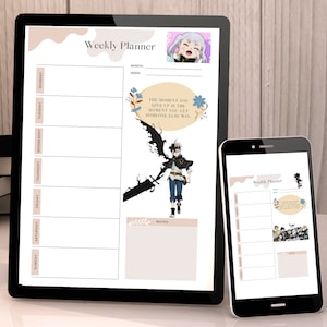 Könnte beinhalten: Ein Wochenplaner mit einem schwarz-weißen Anime-Charakter auf dem Cover. Der Planer enthält ein Zitat, das lautet: "Der Moment, in dem du aufgibst, ist der Moment, in dem du jemanden anderen gewinnen lässt."