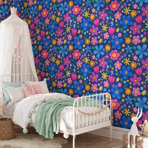 Art populaire aux couleurs vives, illustration de fleurs, papier peint autocollant, décoration murale florale colorée, décoration de chambre d'enfants gaie