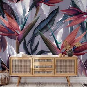 Große Paradiesvögel Tapete zum Abziehen und Aufkleben, elegantes, modernes Wandbild, Zeitgenössische lila Blätter Wandkunst