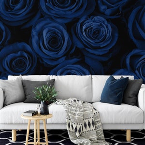 Carta da parati con grandi rose blu scuro, carta da parati floreale blu navy, elegante decorazione per la casa autoadesiva, arte murale con rose