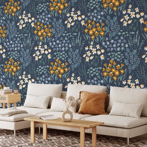Marineblaue Blumenwiese Schälen & Aufkleben-Tapete, Dunkelblaue Blumen und Blätter Wandbild, Natur inspirierte botanische Wohnkultur