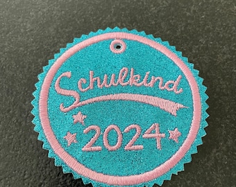 Schulkind 2024, Anhänger für Schultüte, Button