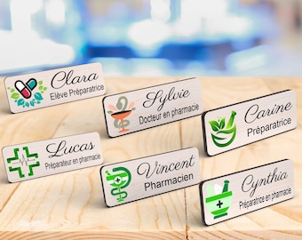 Badge en Bois et Couleur Personnalisé pour Préparatrice en Pharmacie, Elève préparateur, Pharmacien, Pharmacien, Docteur, Conseillère