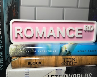 Romance Road Bücherregal Straßenschild - 3D gedruckte Buchecke und Regaldekor für Leser