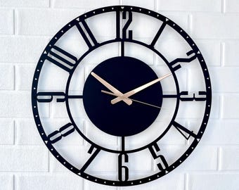 Large Metal Wall Clock with Latin Numerals, Unique Outdoor Clock, Stylish Home Decoration Gift for Dad, Birthday Gift, Horloge Murale.