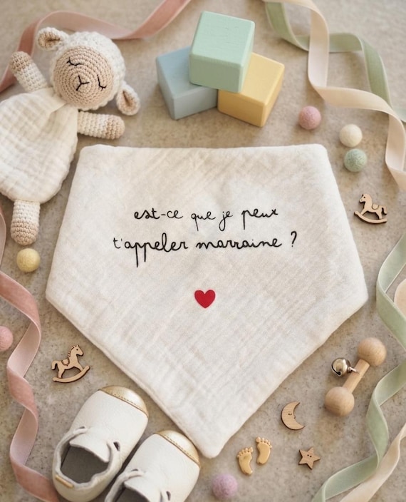 Bavoir à personnaliser pour bébé/ cadeau maman, papa,parrain et marraine.