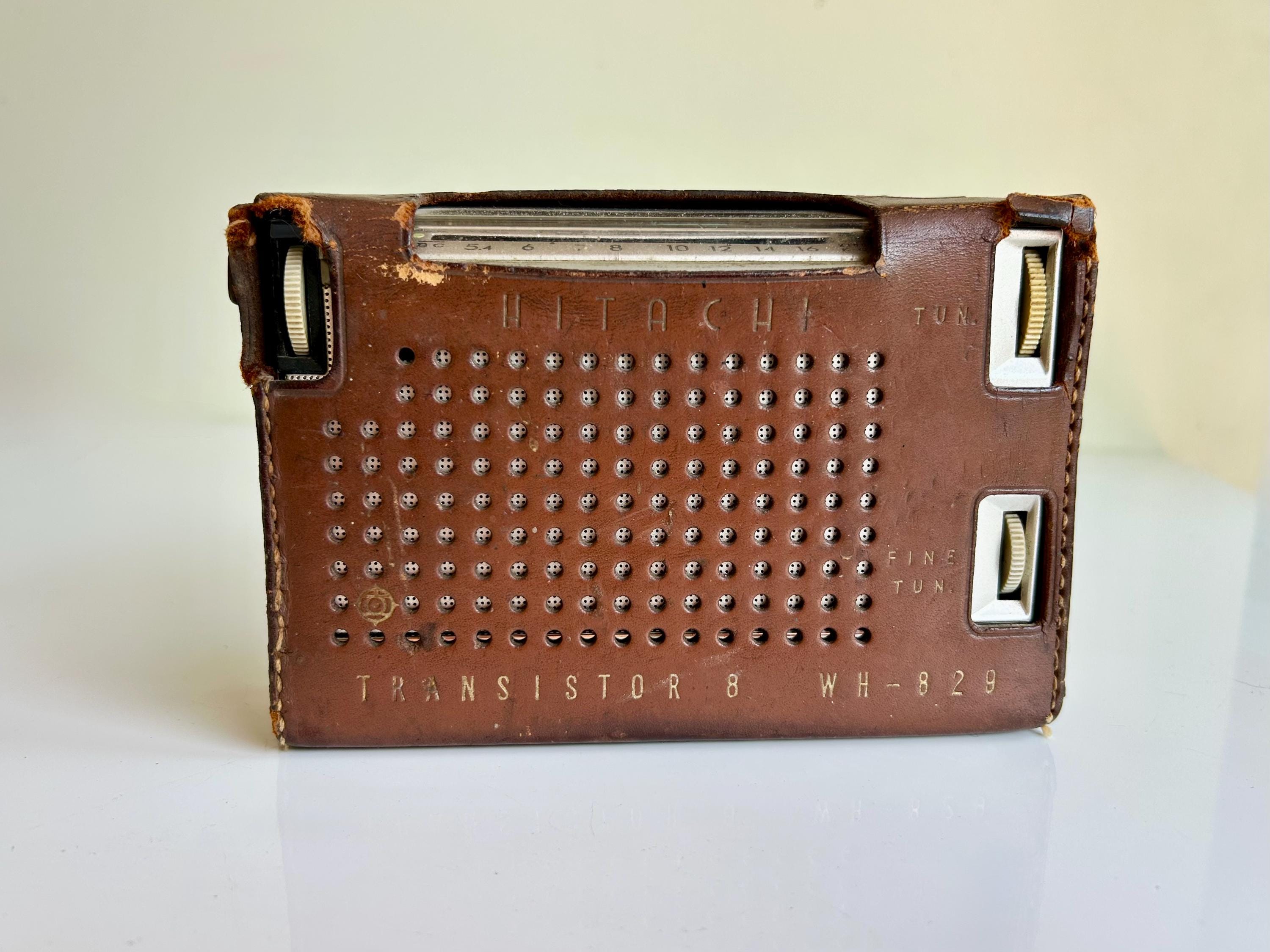 Hitachi Transistor 8 WH-829 Vintage Radio With Original Case