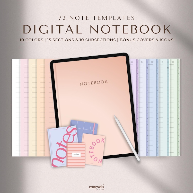 Op de afbeelding: Een digitaal notitieboek met 72 notitie sjablonen, 10 kleuren, 15 secties en 10 subsecties. Het notitieboek bevat ook bonus covers en pictogrammen. De afbeelding toont een tablet met een roze en perzikkleurige gradi&euml;nt achtergrond, het woord "NOTEBOOK" in zwarte tekst en een witte stylus. Er zijn ook verschillende kleinere notitieboekjes in verschillende kleuren en ontwerpen.