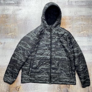 Vintage Camouflage Puffer Jacket Columbia Men’s Size XL