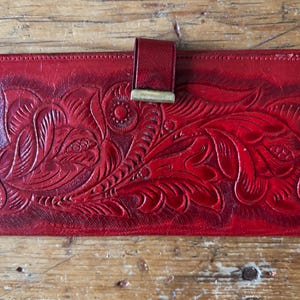 Tooled leather wallet. Mexican tooled leather wallet. Tooled leather. Mexican leather. Vintage wallet
