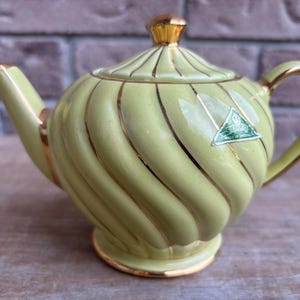 Vintage Sadler Teekanne: Porzellan für 1 Tasse mit Goldwirbel