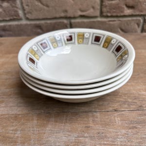 Vintage Kathie Winkle Broadhurst Bowls: 1960s Rushstone Design, Set of 4