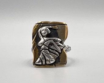 24 K Solid Gold And 925 K Sterling Silver Statement Ring Warrior Amazon Women Figures Wielding a Knife Look Aged Jewellery Ancient Gift
