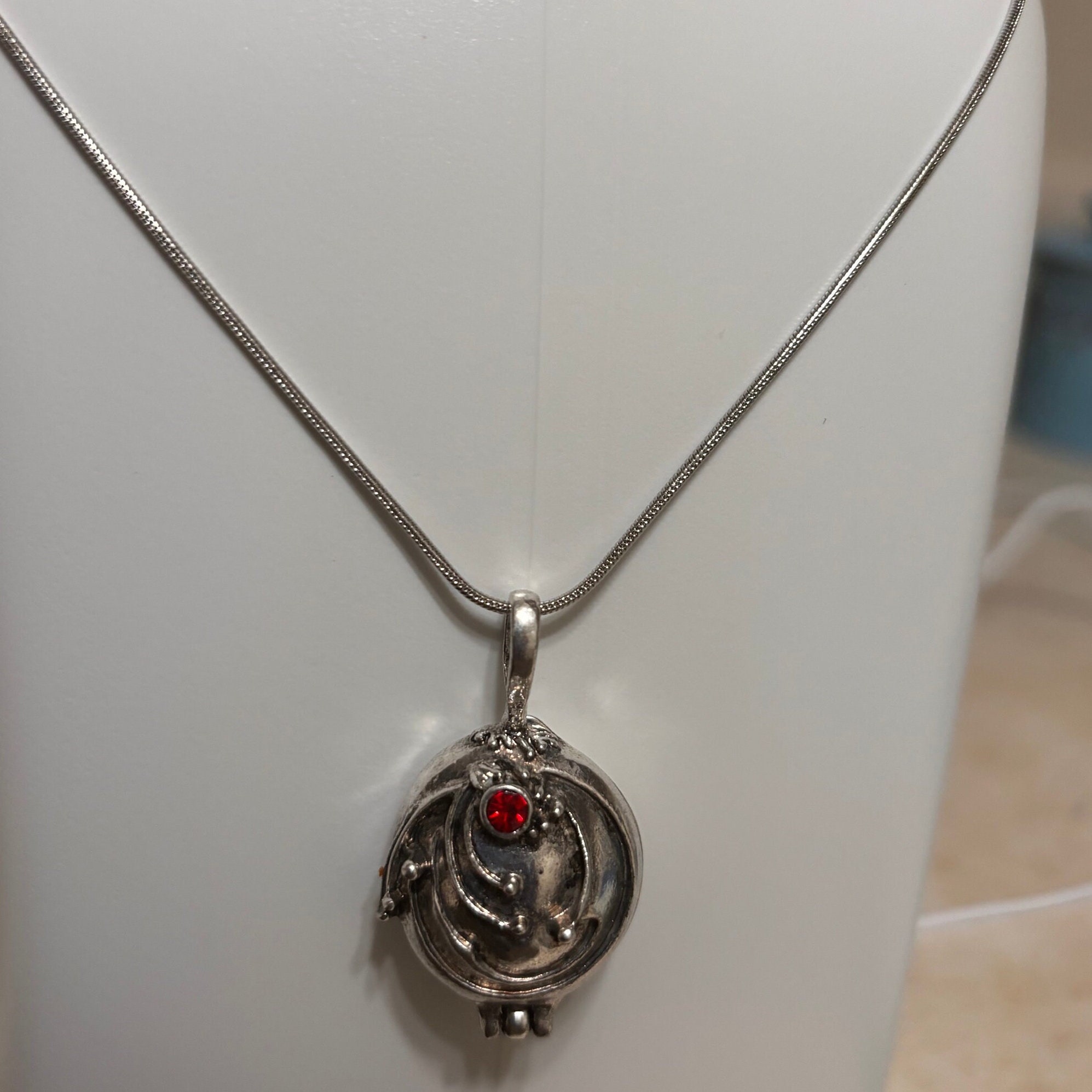Vampire Diaries Elenas Necklace, Elenas Vervain Locket, Comes Filled Mystic Falls vervain Mystic