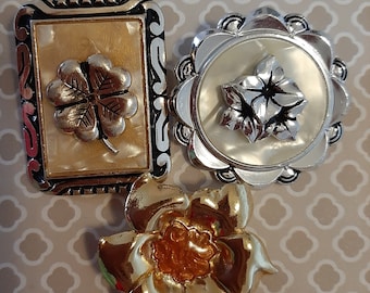 3 x pretty floral Vintage Scarf Ring/Clips.