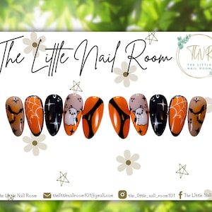 Lil&#39; Bats ~ Press On Nails, Bat Nails, Orange and Black Nails, Fake Nails, Halloween nails, Cute Nails