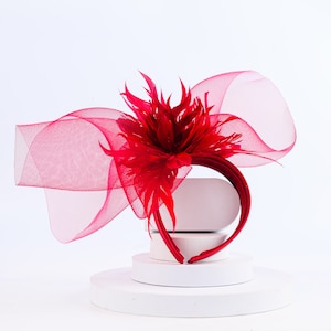 Red Elegant Fascinator, Kentucky Derby Hat, Church, Formal, Royal Ascot, Wedding Fascinator, Tea Party, Horse Race, Cocktail, Bridal Hat.