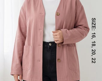 Cassius Curvy-jas pdf-patroon | Patroon ruimvallend vest grote maten | Gelaagde jas met V-hals | Maat 16 t/m 22 Damesmode