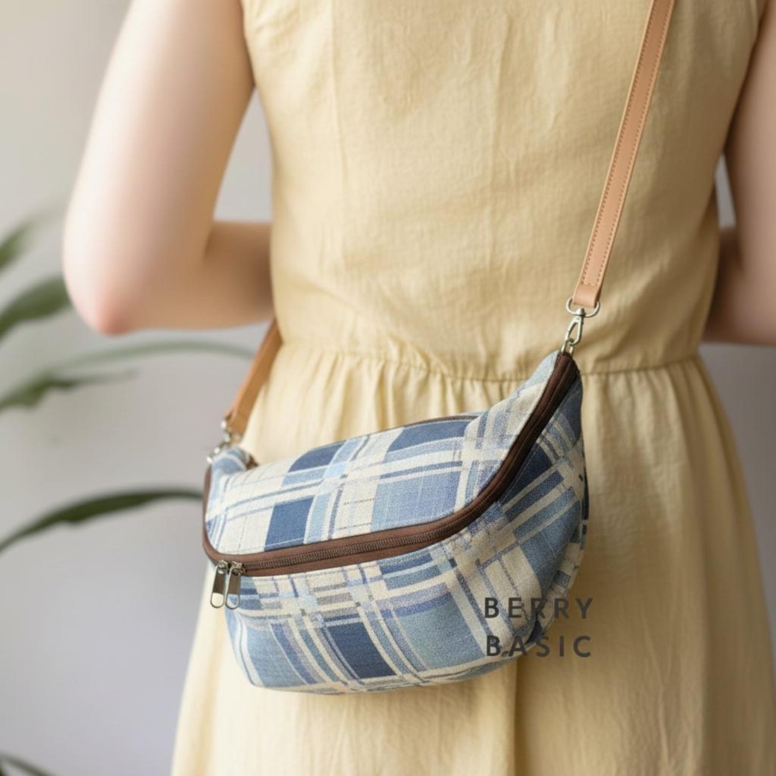 Esme Crossbody Sling Bag PDF Sewing Pattern (2 Sizes) - Easy Sewing ...